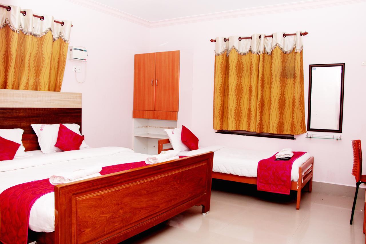 Royal Grand Days Hotel Chennai Exterior photo
